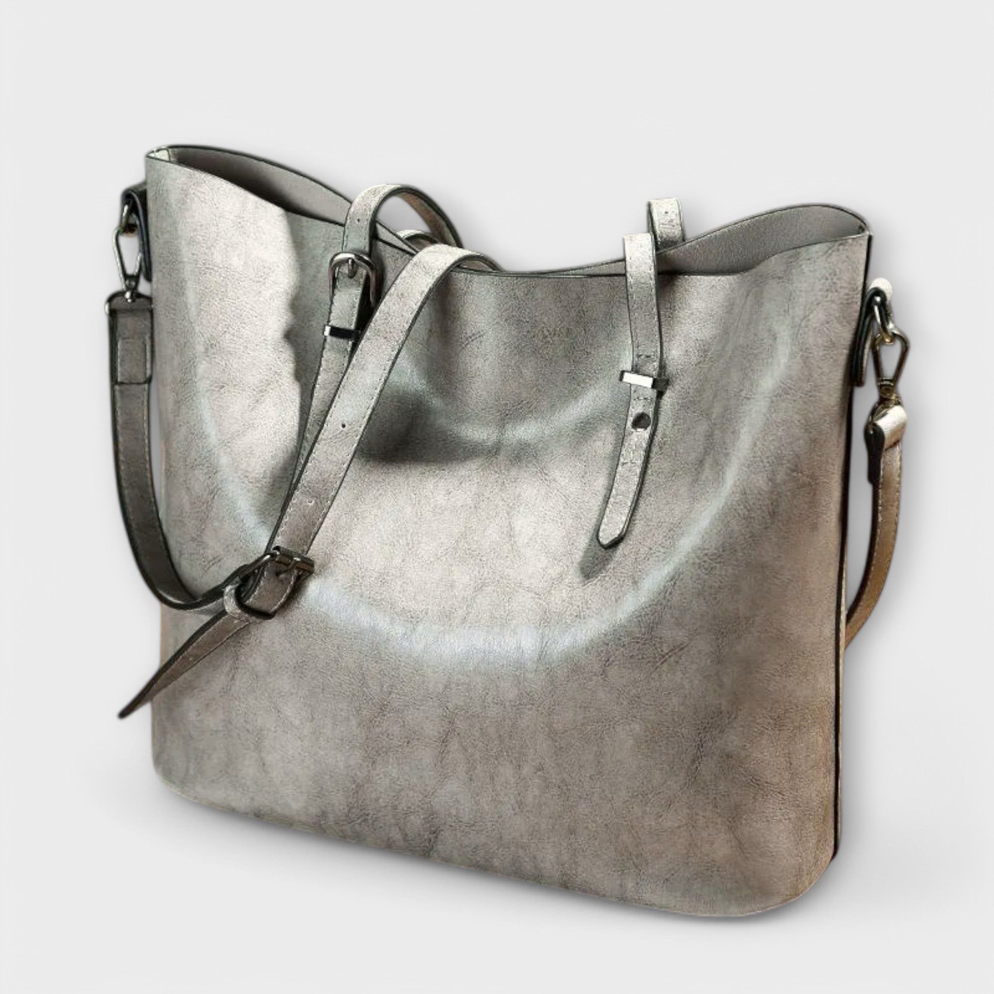 Retro-Inspired Leather Shoulder Bag | Tavros
