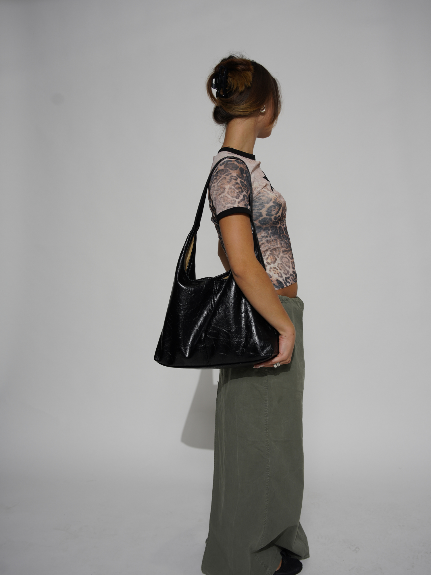 Vintage-Inspired Distressed Leather Tote | Aurelia
