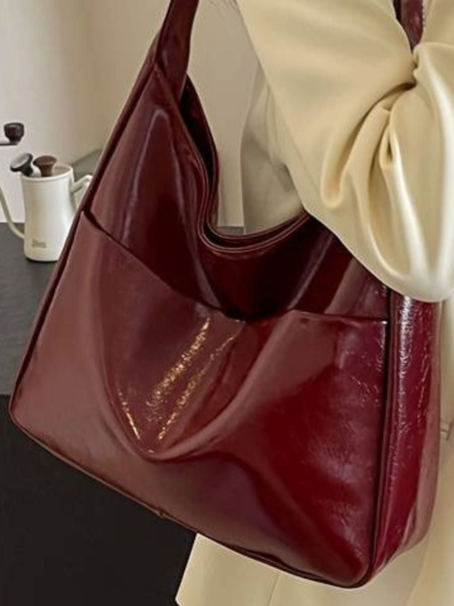 Casual Distressed Tote | Mia