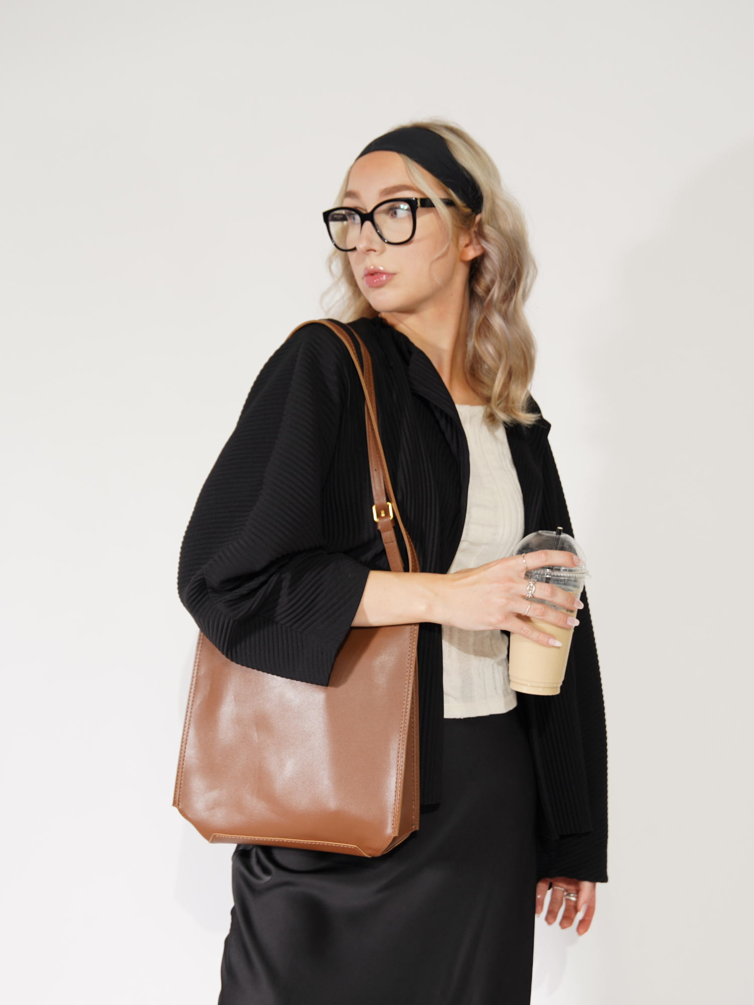Everyday Elegance Shoulder Bag | Gwyneira
