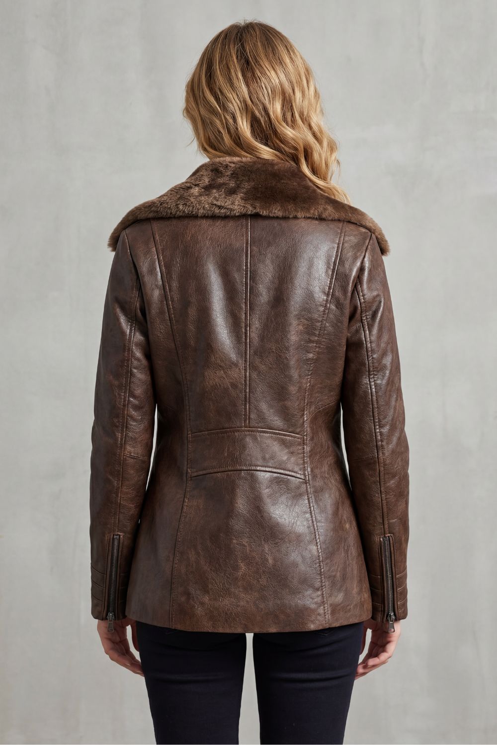 Women's Luxurious Shearling-Lined Leather Jacket - Ravella