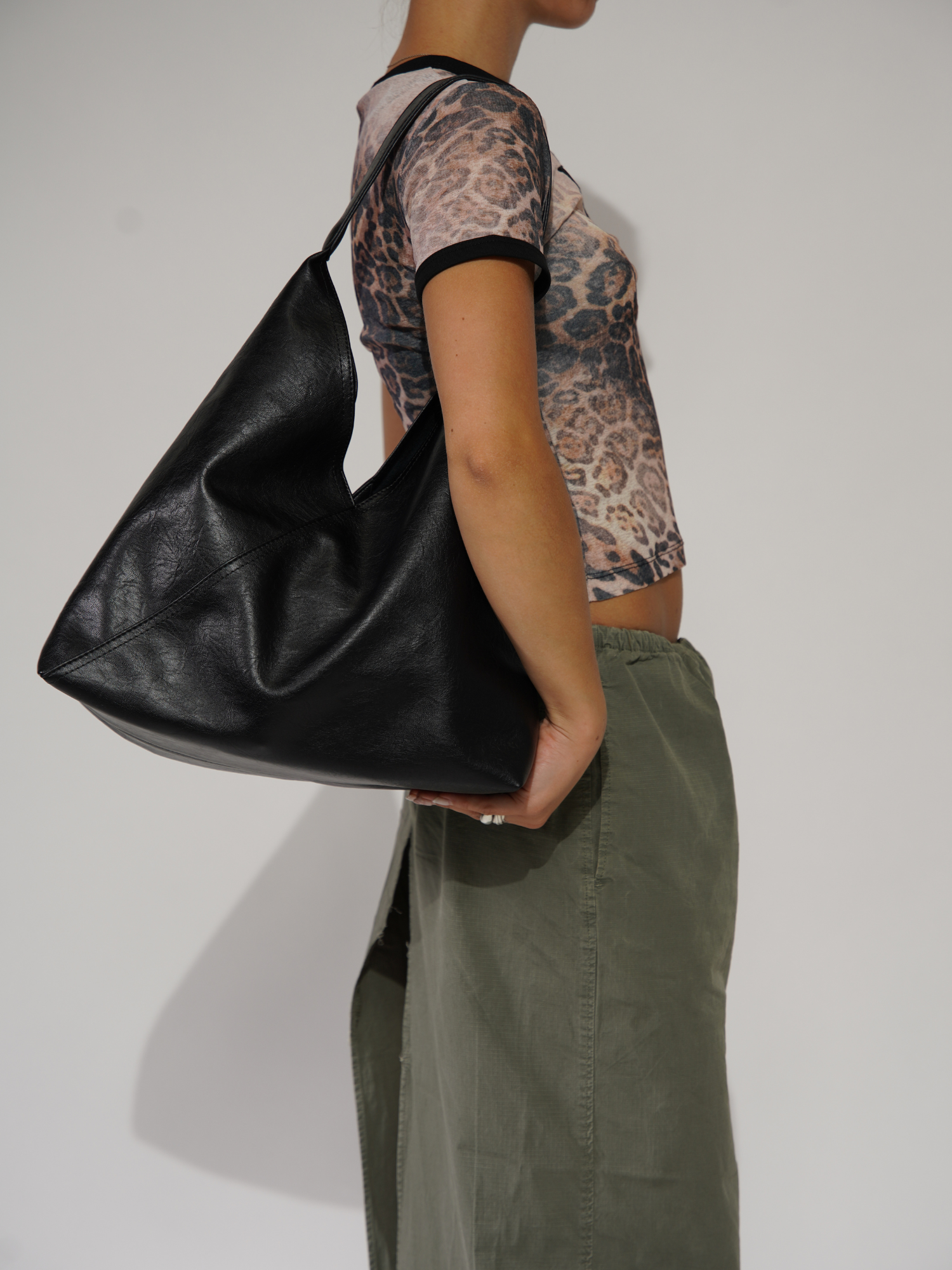 Everyday Shoulder Bag | Zephyra