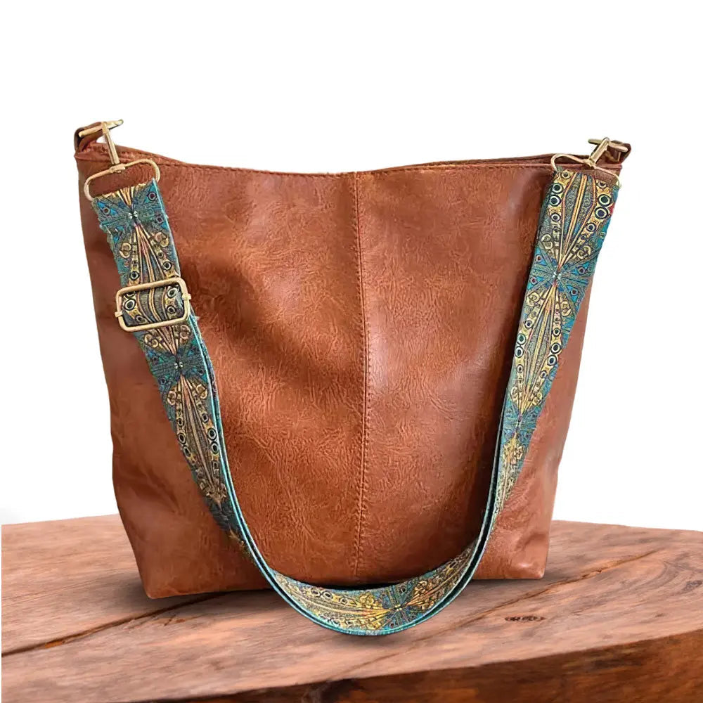 Classic Genuine Leather Shoulder Bag | Greta