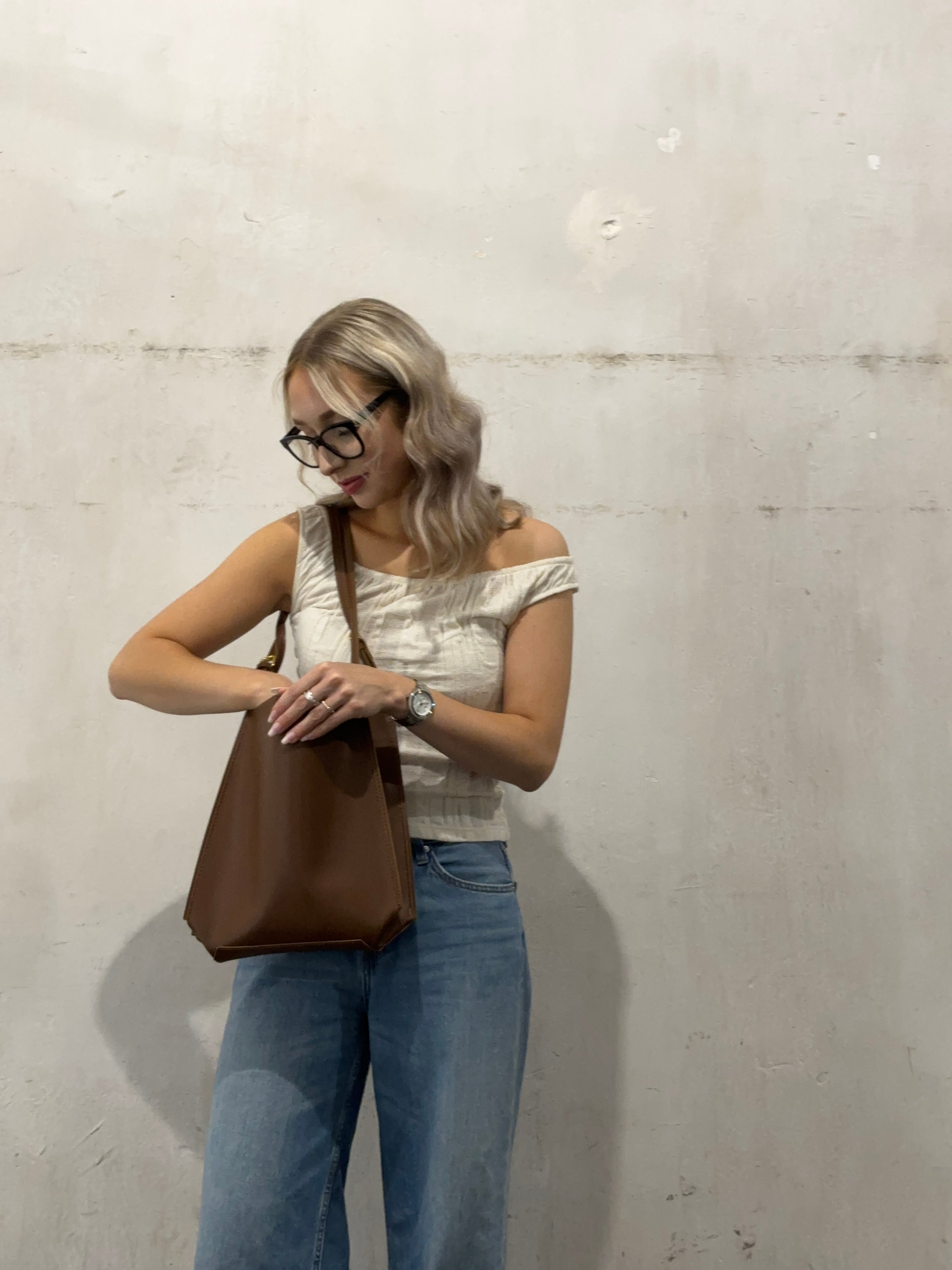 Everyday Elegance Shoulder Bag | Gwyneira