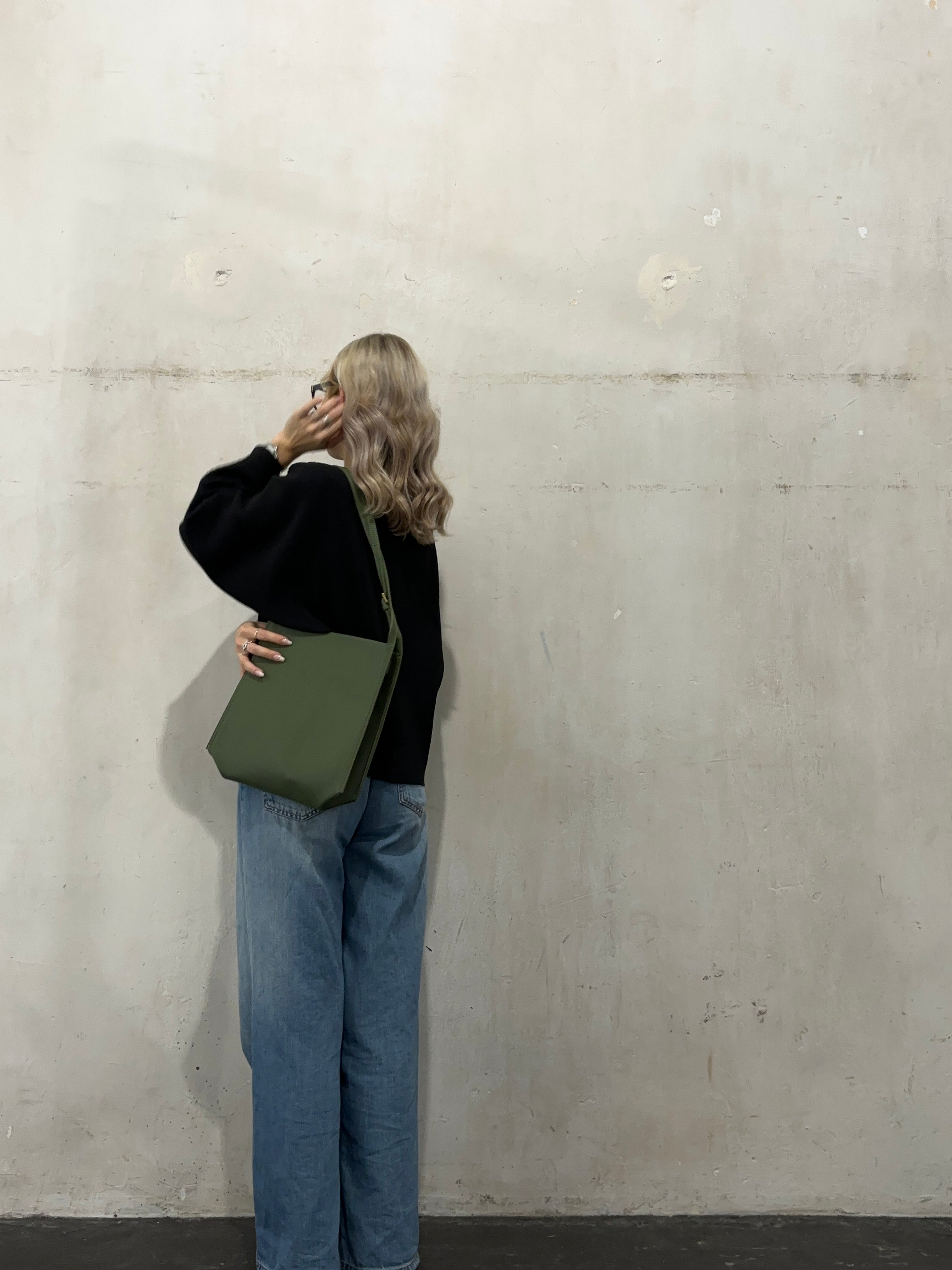 Everyday Elegance Shoulder Bag | Gwyneira