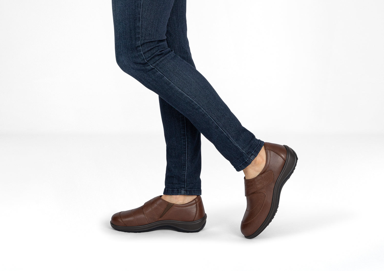 Women's Slip-Resistant Leather Comfort Flats - Emily
