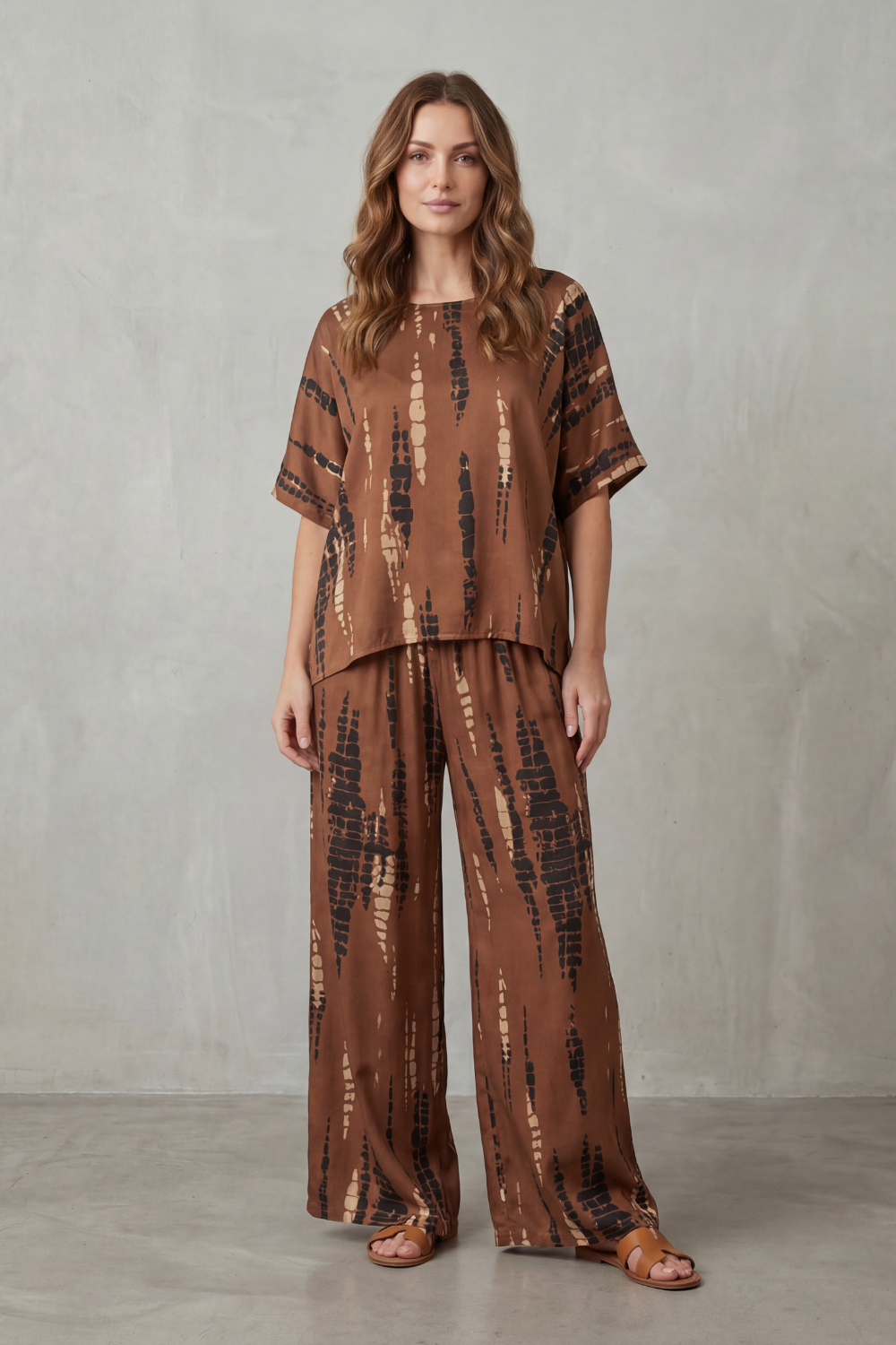 Turquoise colorway of the abstract print lounge set, full-length view