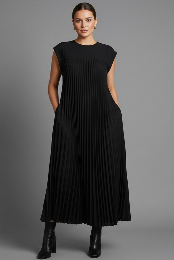 Women’s pleated sleeveless maxi dress in lightweight polyester