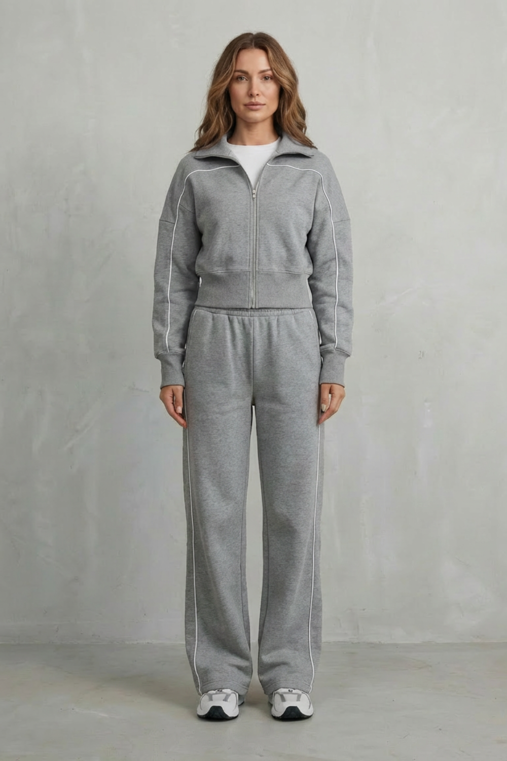 Close-up of the elastic waistband on the wide-leg pants