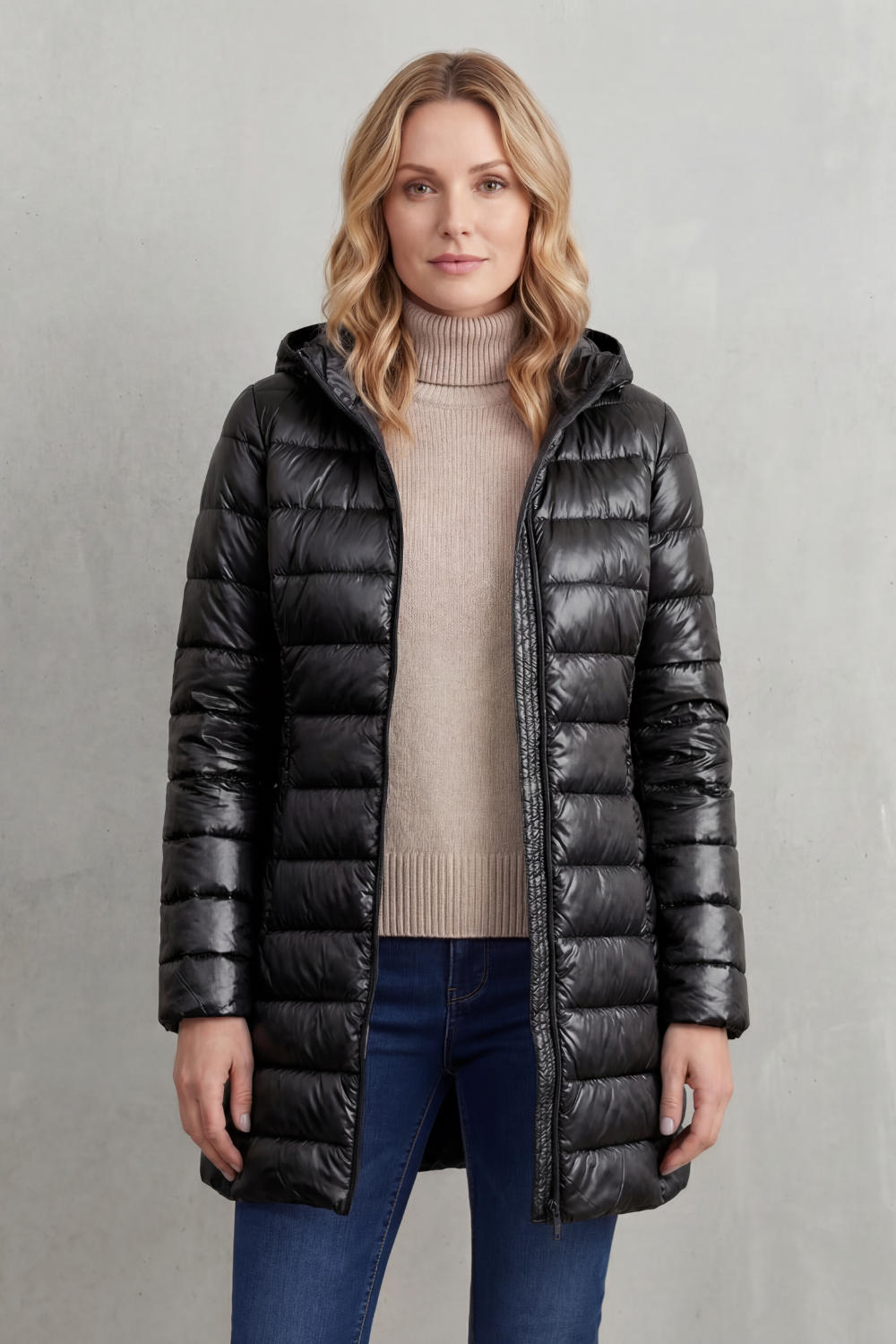 Women's Ultra-Lightweight Hooded Down Jacket for Cozy Warmth - Serelune