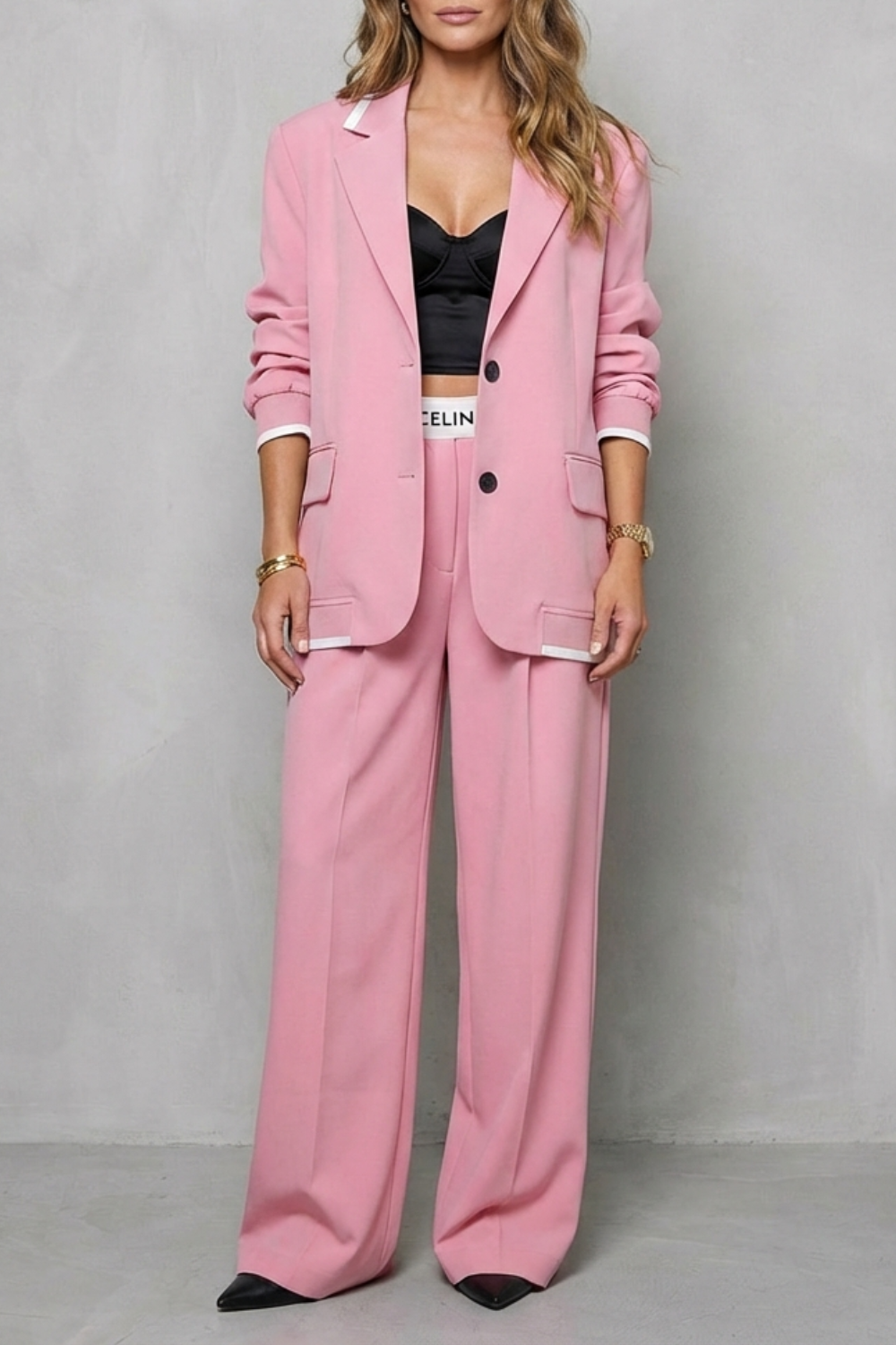 Contrast trim detail along the blazer lapel