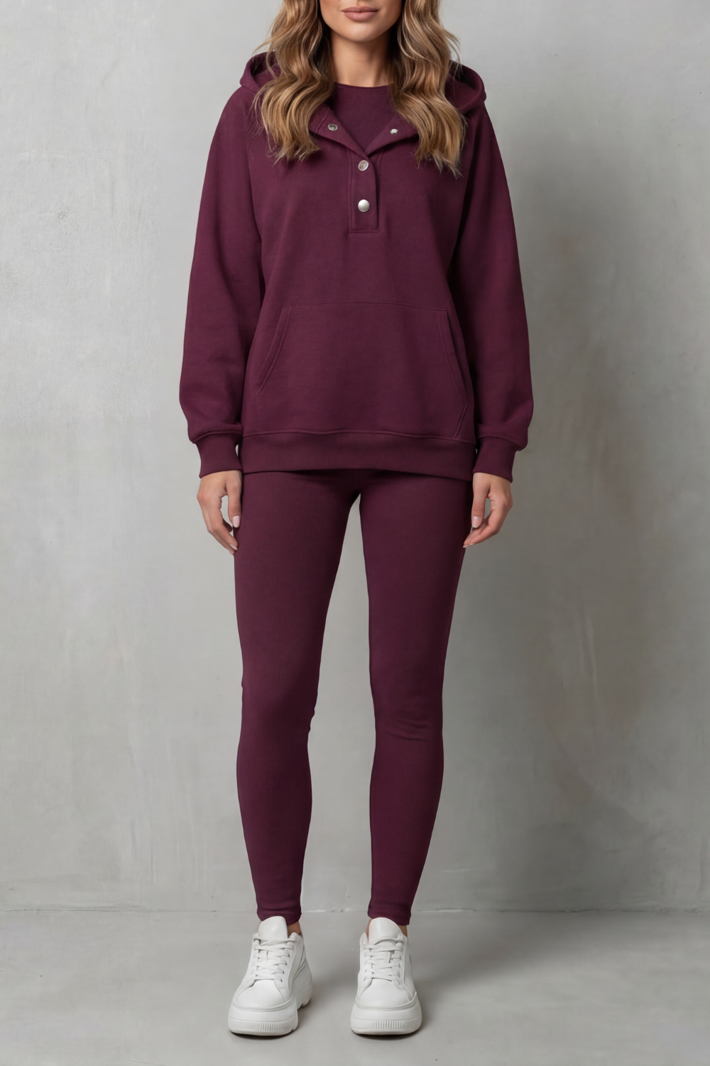 Close-up of the ribbed stretch-fit leggings in the Thalina set
