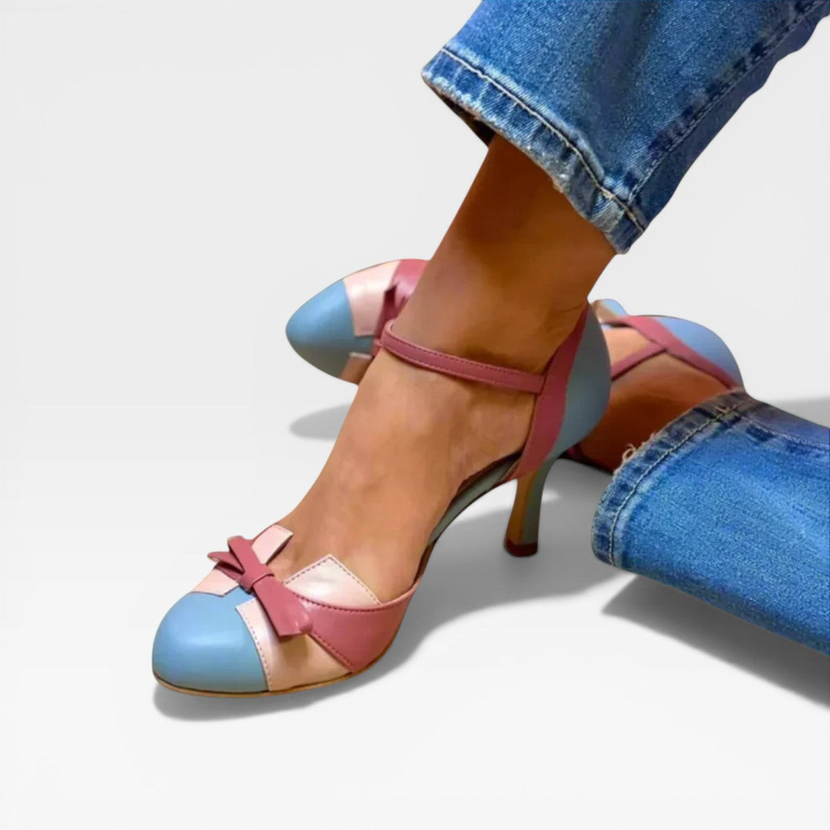 Women's Two-Tone Mary Jane Low Heel Pumps – Vintage Style | Frensham