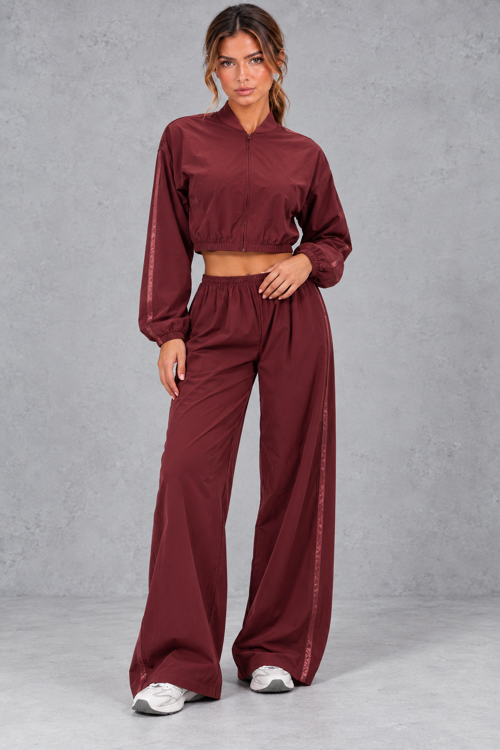Quick-dry wide leg pants with elastic waist, side view