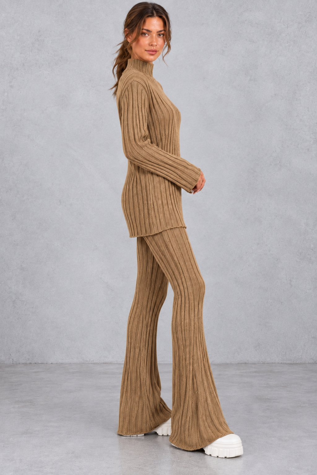 Women's Ribbed Turtleneck & Flared Pants Set – Brown