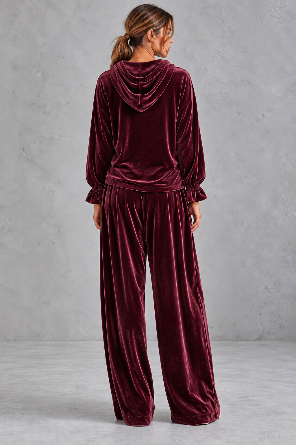 High-waisted velvet wide leg pants with side pockets