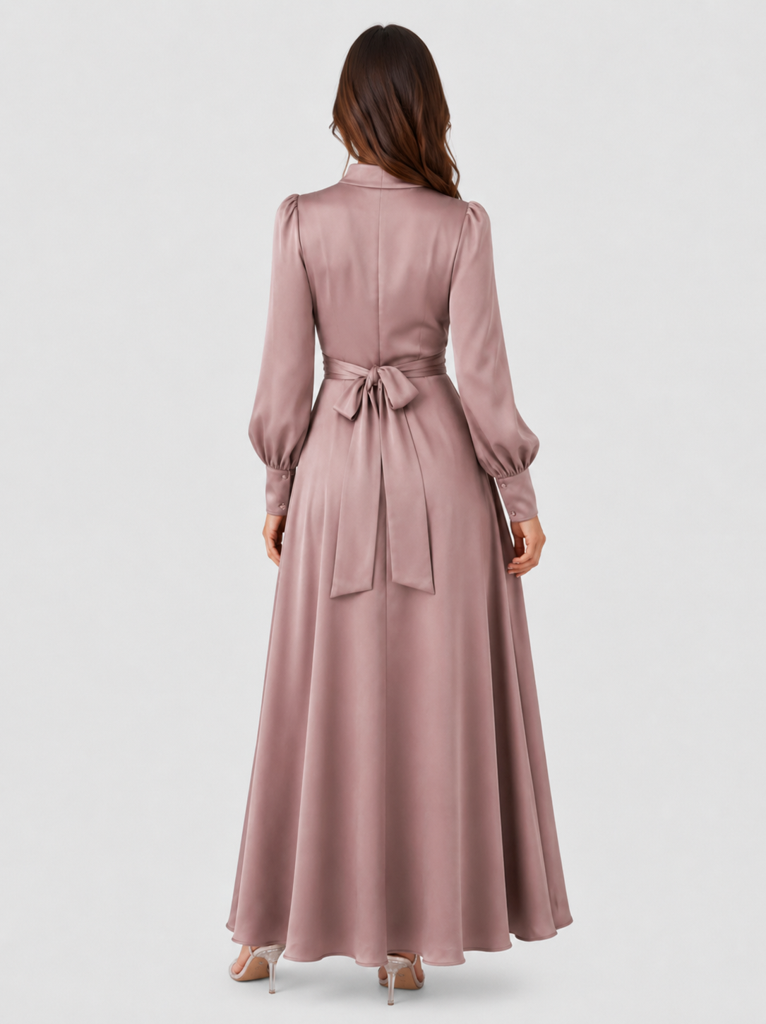 Womenโs long sleeve dress with a relaxed fit, made from a soft fabric blend for comfortable everyday wear in cooler weather.