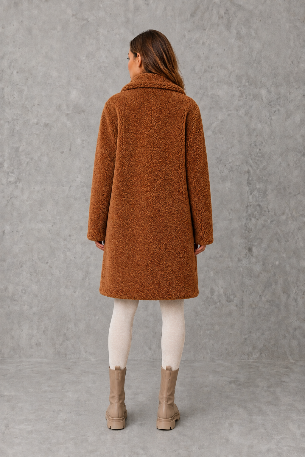 Women’s single-breasted teddy coat with soft plush texture, classic structured collar, streamlined silhouette, and flattering tailored fit.