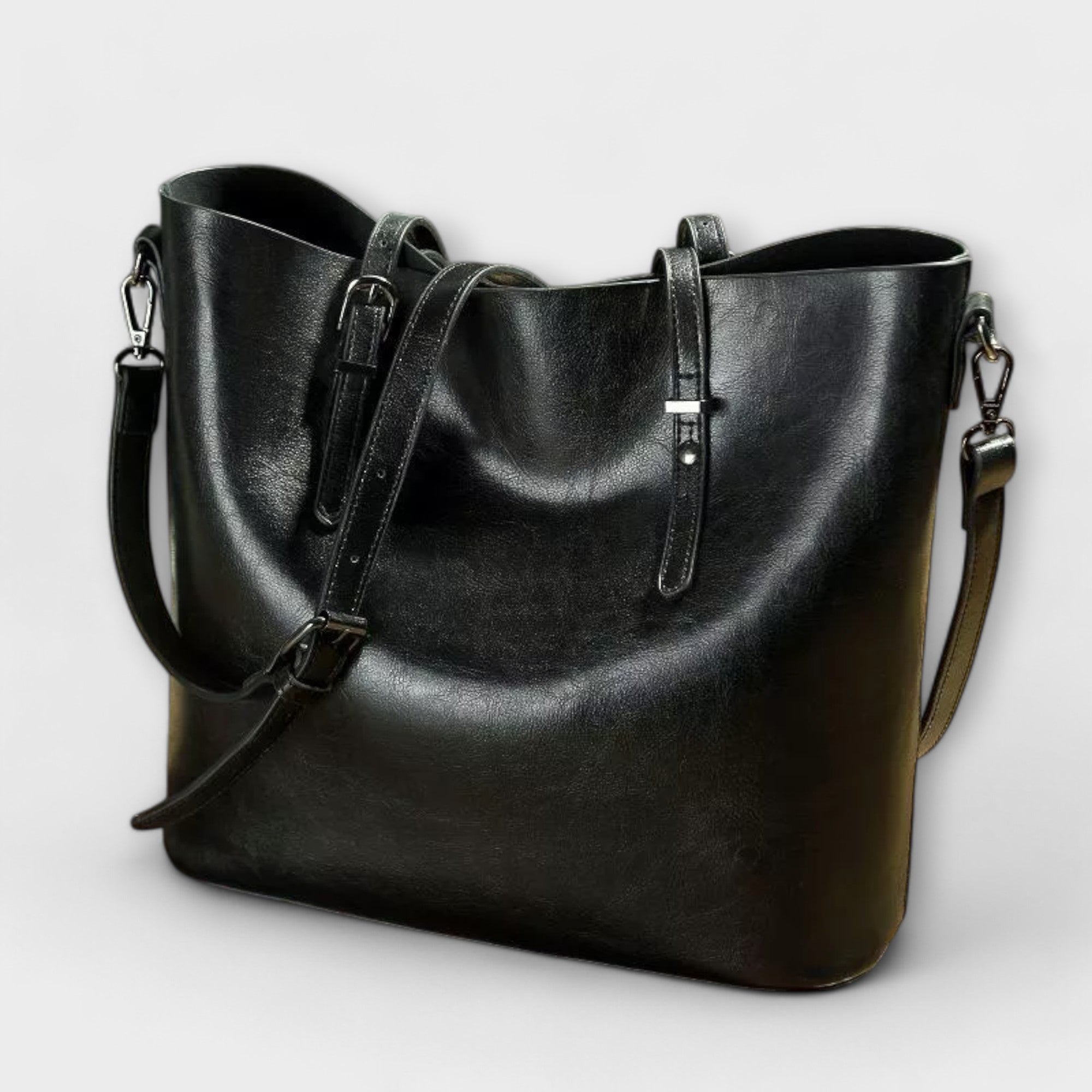 Retro-Inspired Leather Shoulder Bag | Tavros
