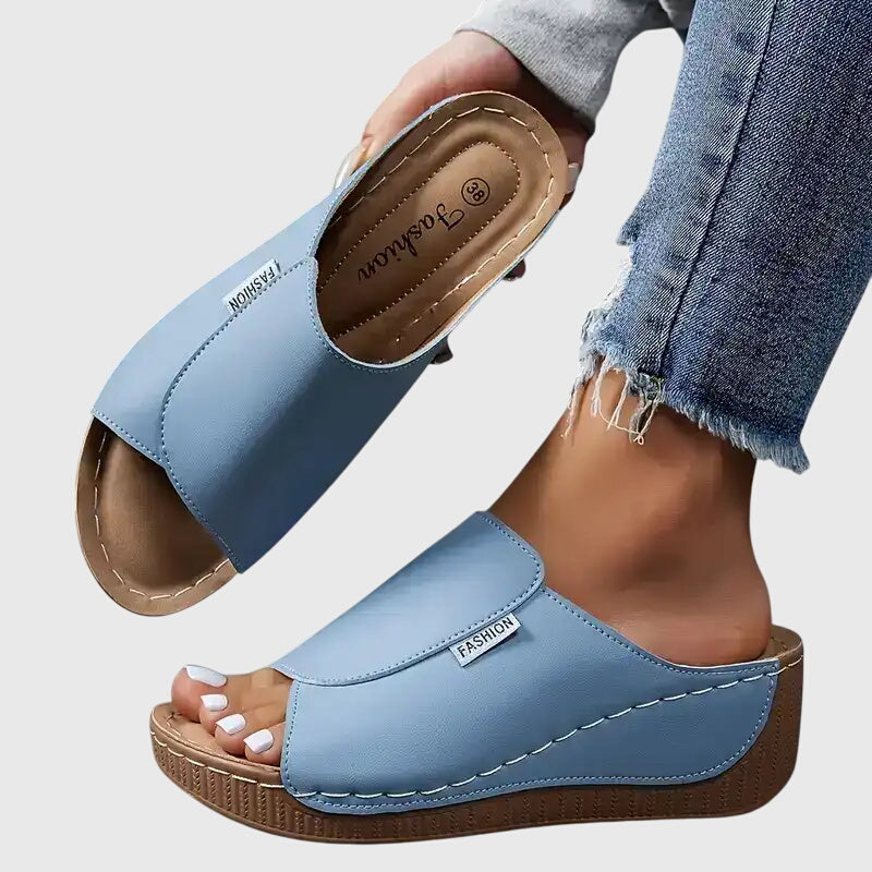 Women’s arch support sandals with cushioned footbed and straps
