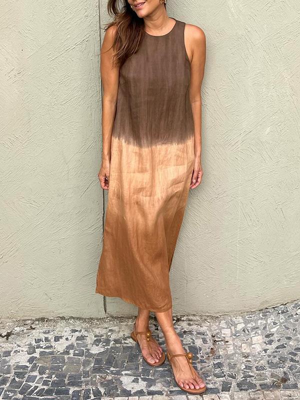 Women’s printed maxi dress with relaxed fit and flowing silhouette.