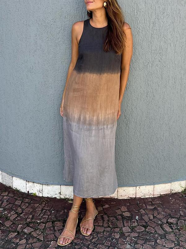Women’s printed maxi dress with relaxed fit and flowing silhouette.