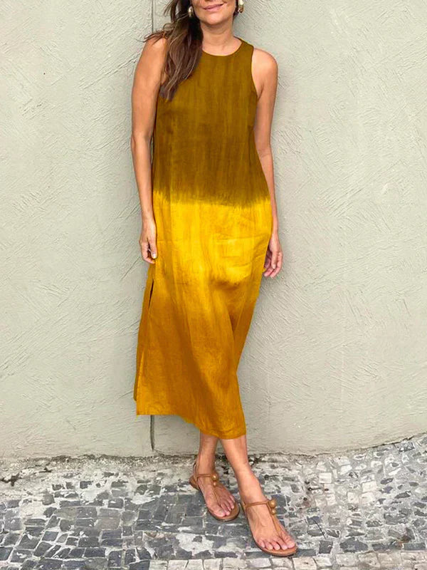 Women’s printed maxi dress with relaxed fit and flowing silhouette.
