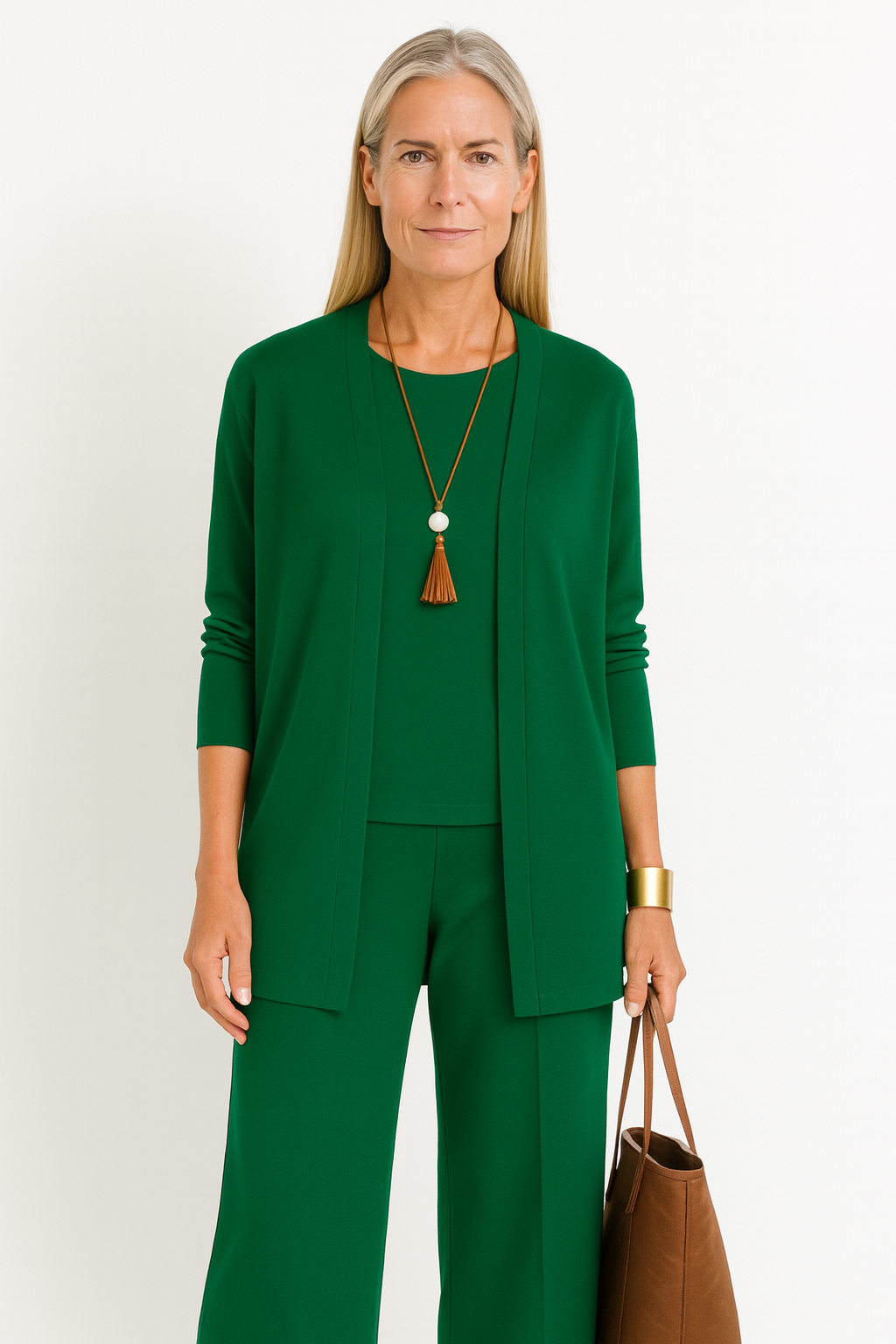 Women’s elegant three-piece outfit set with relaxed fit and lightweight fabric.