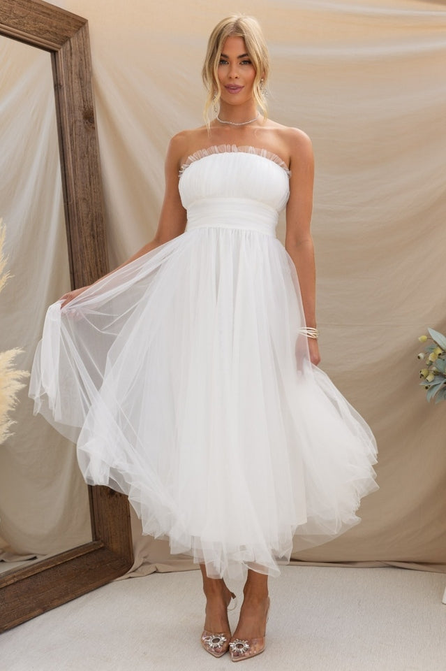 Women’s strapless maxi dress with tulle overlay and padded bust