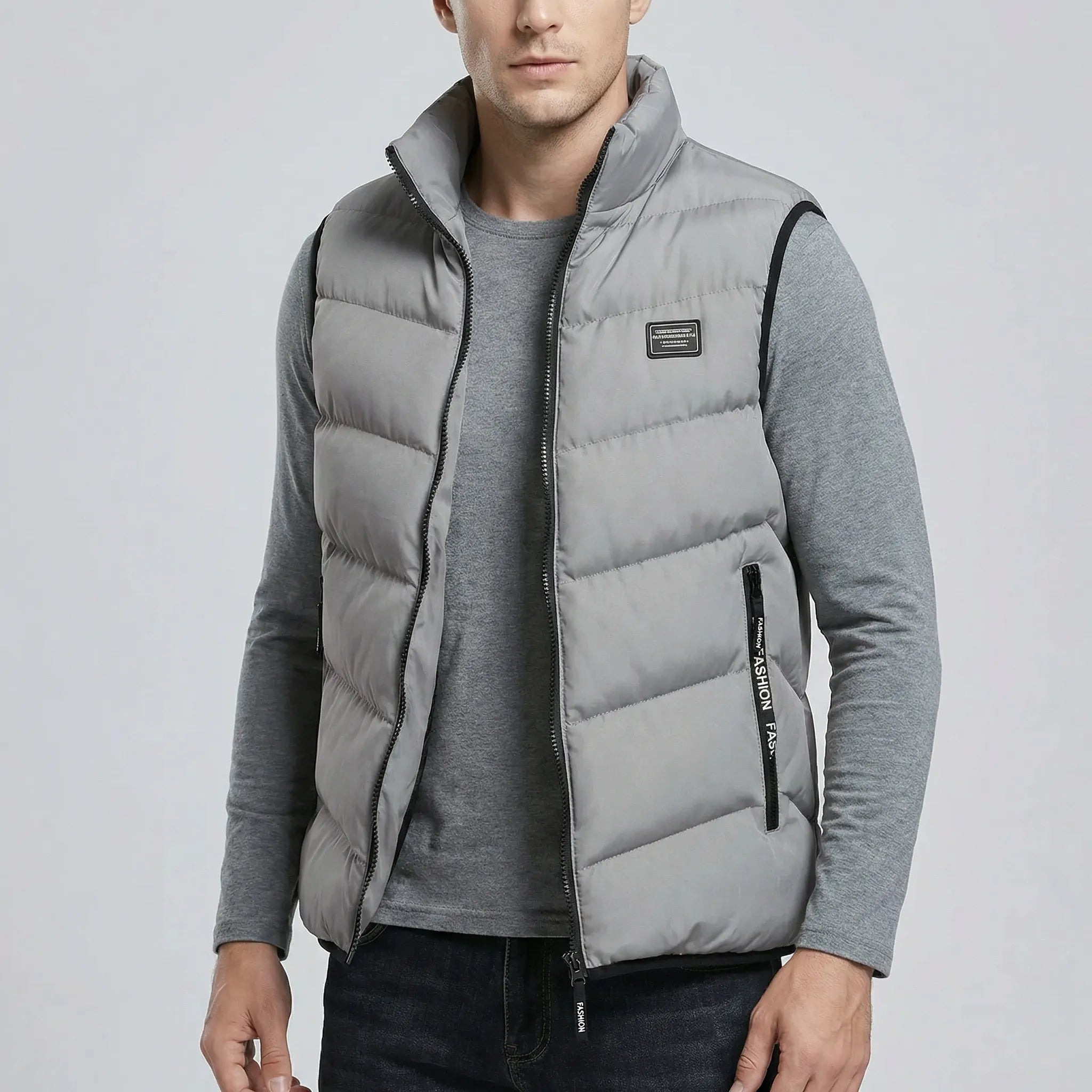 Men’s quilted sleeveless vest with front zipper and pockets