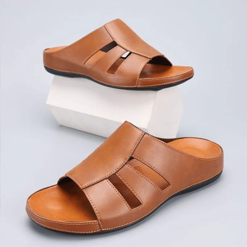 Menโs slip on open toe slides with structured cut out upper and flat rubber sole for casual summer wear