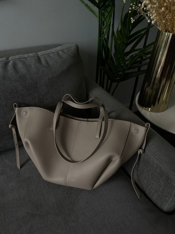 Tote Bag | Lirael