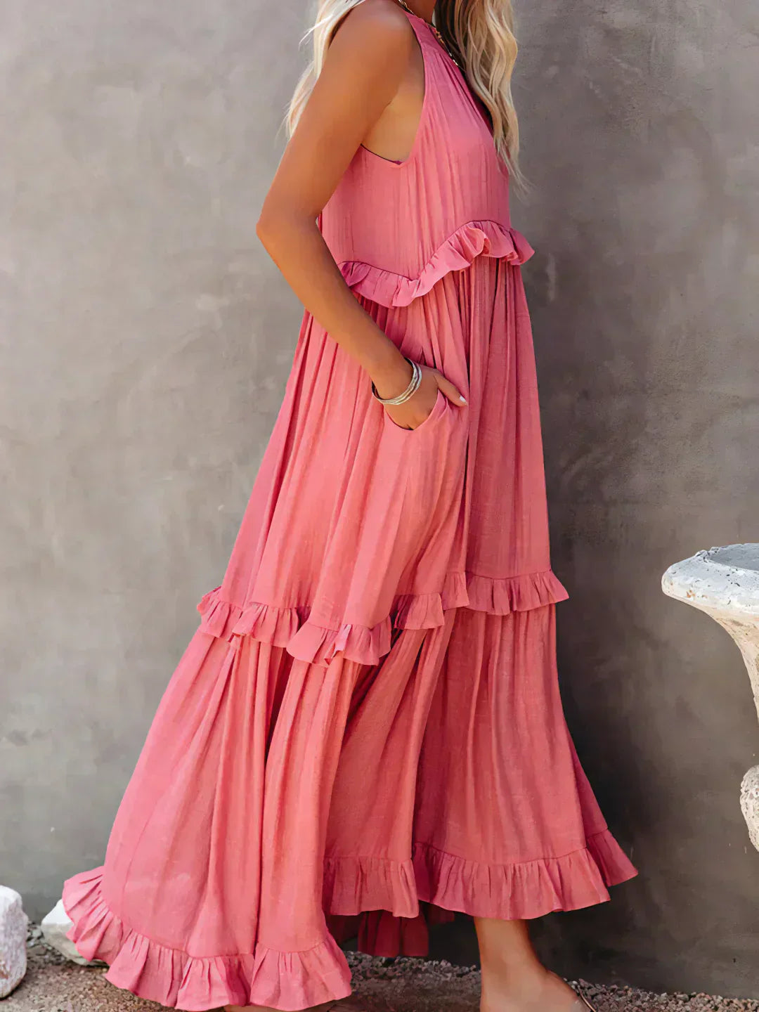 Women’s halterneck ruffle maxi dress with pockets and flowing silhouette