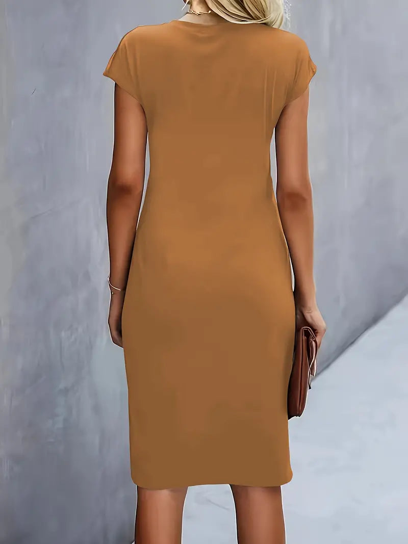Women's midi dress with tailored silhouette and round neckline ā Katrien