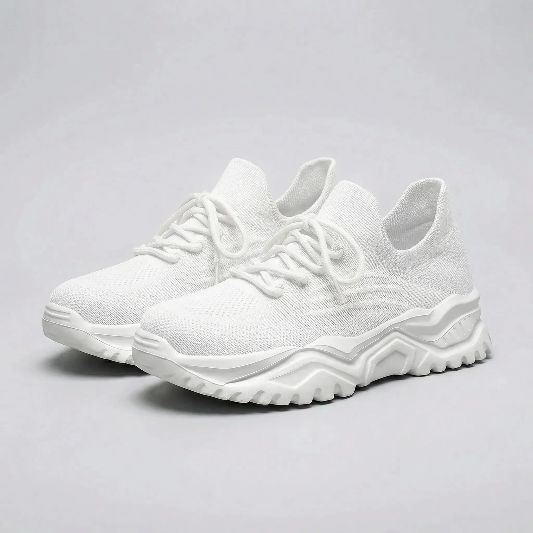 Women’s knit sneakers with breathable upper and cushioned sole