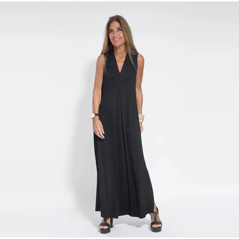 Women’s shaping maxi dress with stretch fabric and body contour fit silhouette