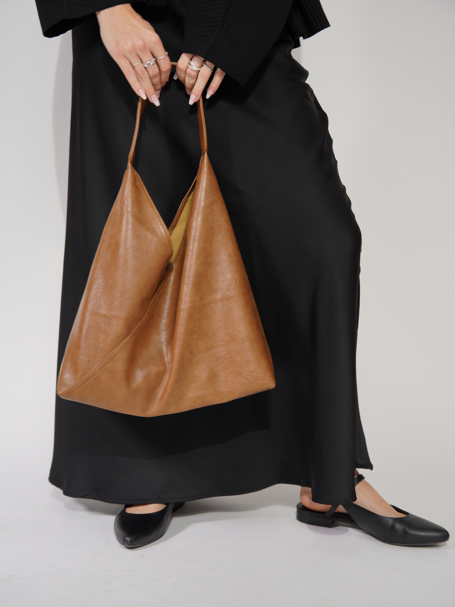 Everyday Shoulder Bag | Zephyra