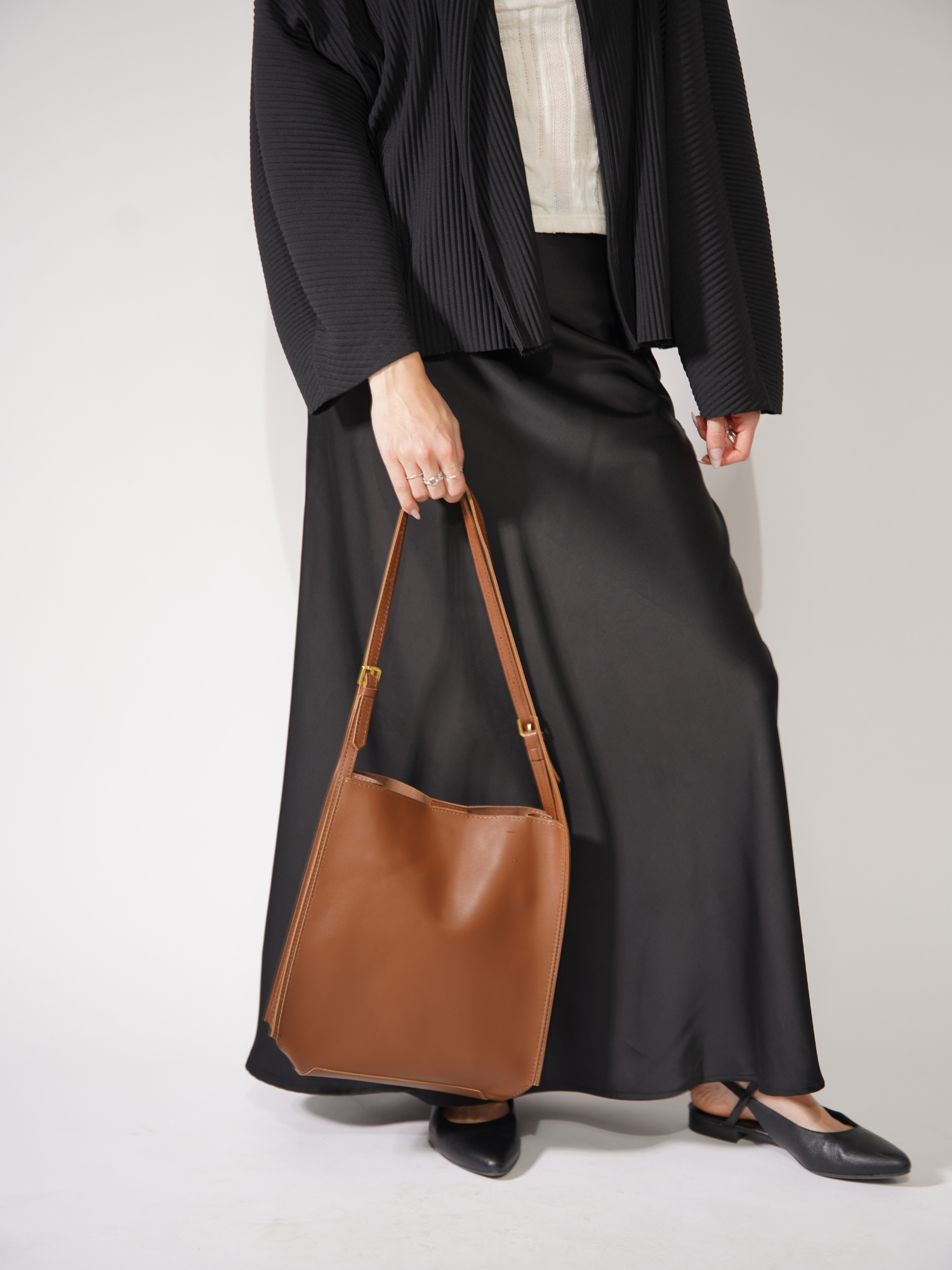 Everyday Elegance Shoulder Bag | Gwyneira