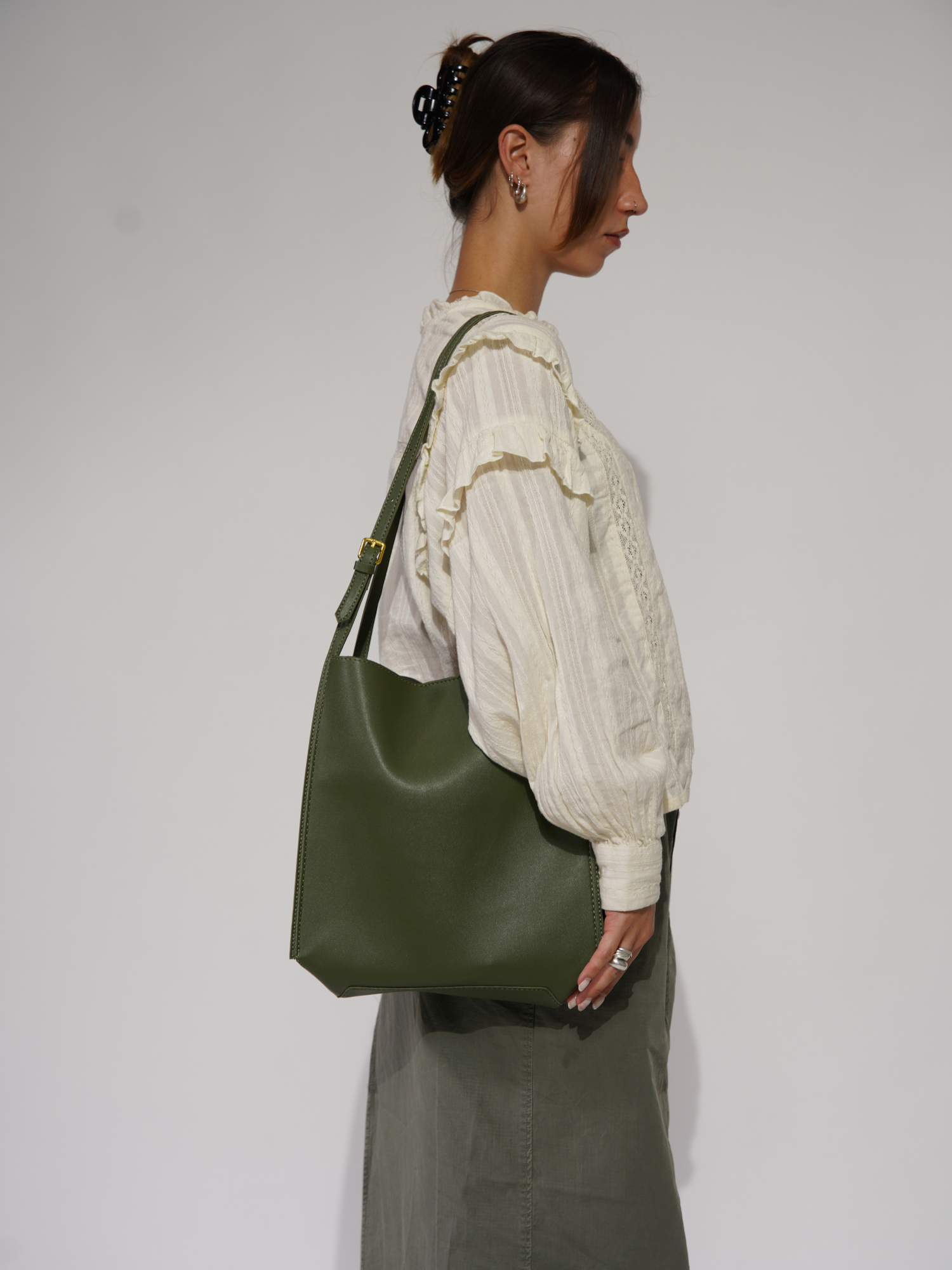 Everyday Elegance Shoulder Bag | Gwyneira