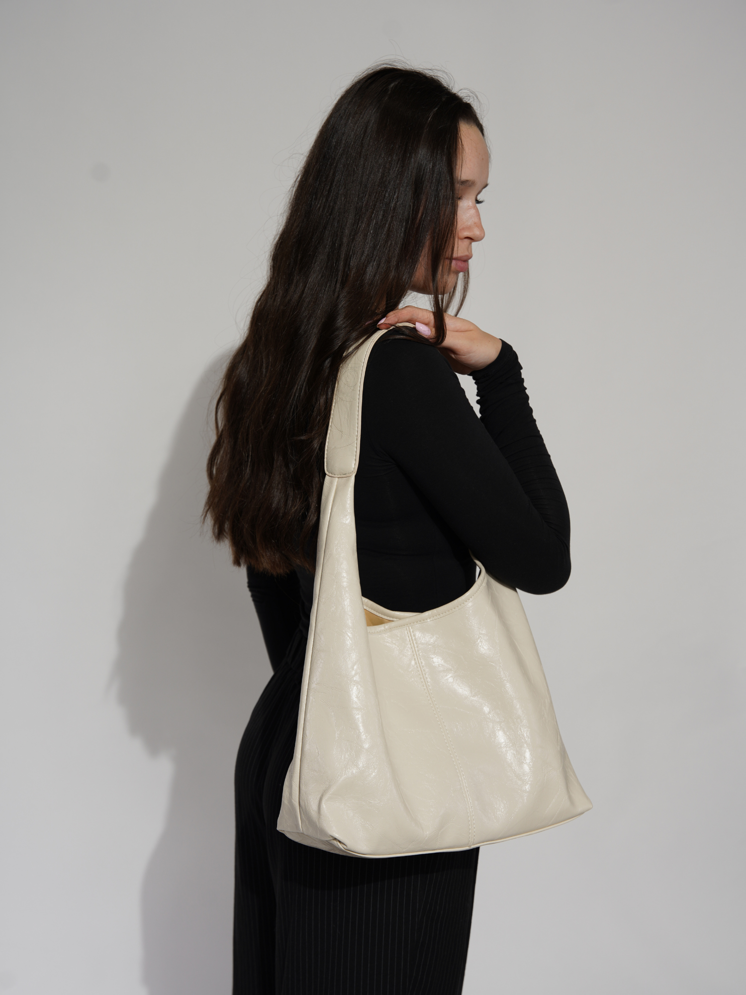 Vintage-Inspired Distressed Leather Tote | Aurelia