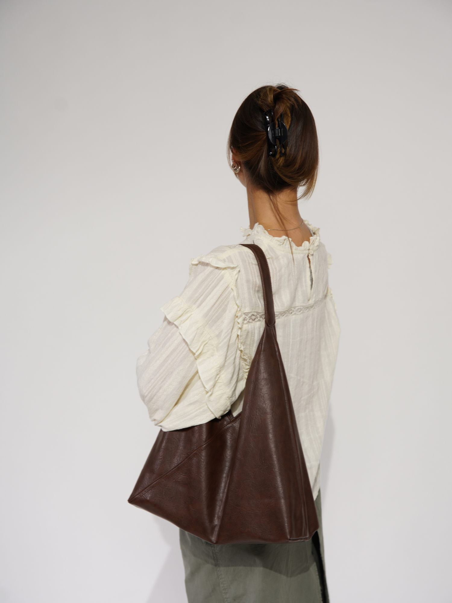 Everyday Shoulder Bag | Zephyra