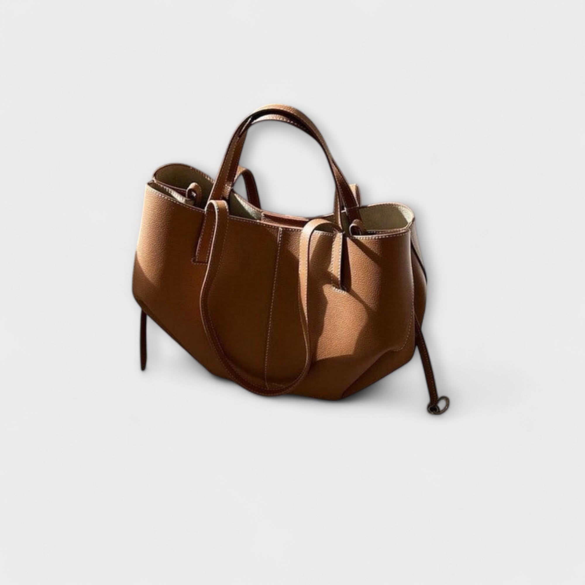 Women's Vintage Leather Tote Bag – Large Everyday Shoulder Bag | Naeva