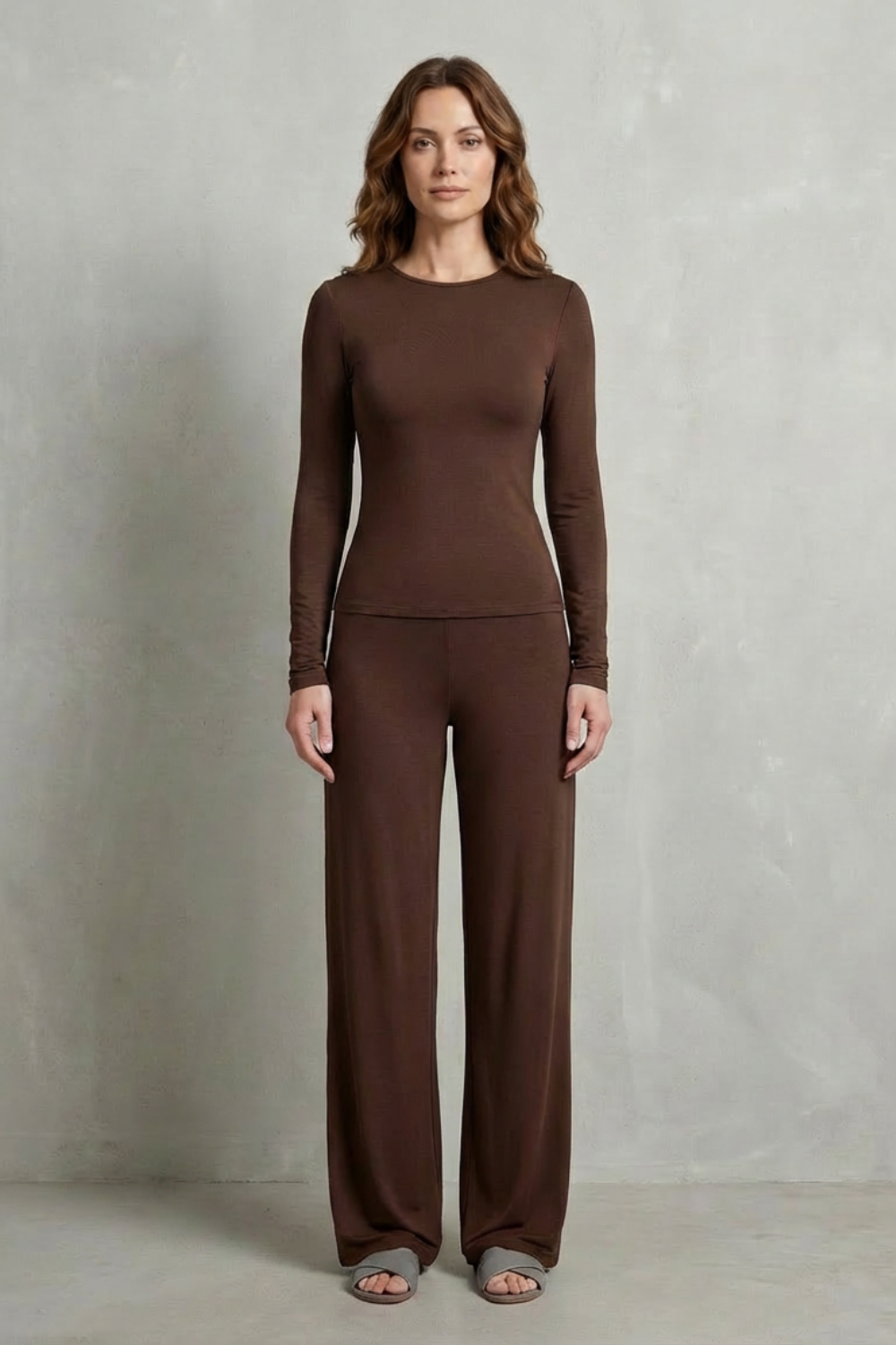 Short-sleeve version of the knit top and wide-leg pants set