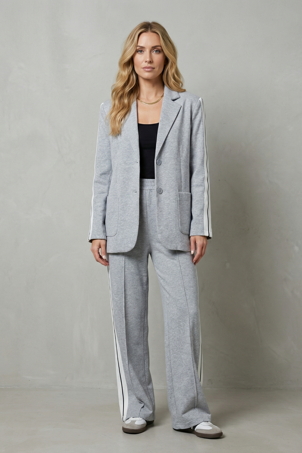 Side view of the lapel blazer and elastic-waist pants set