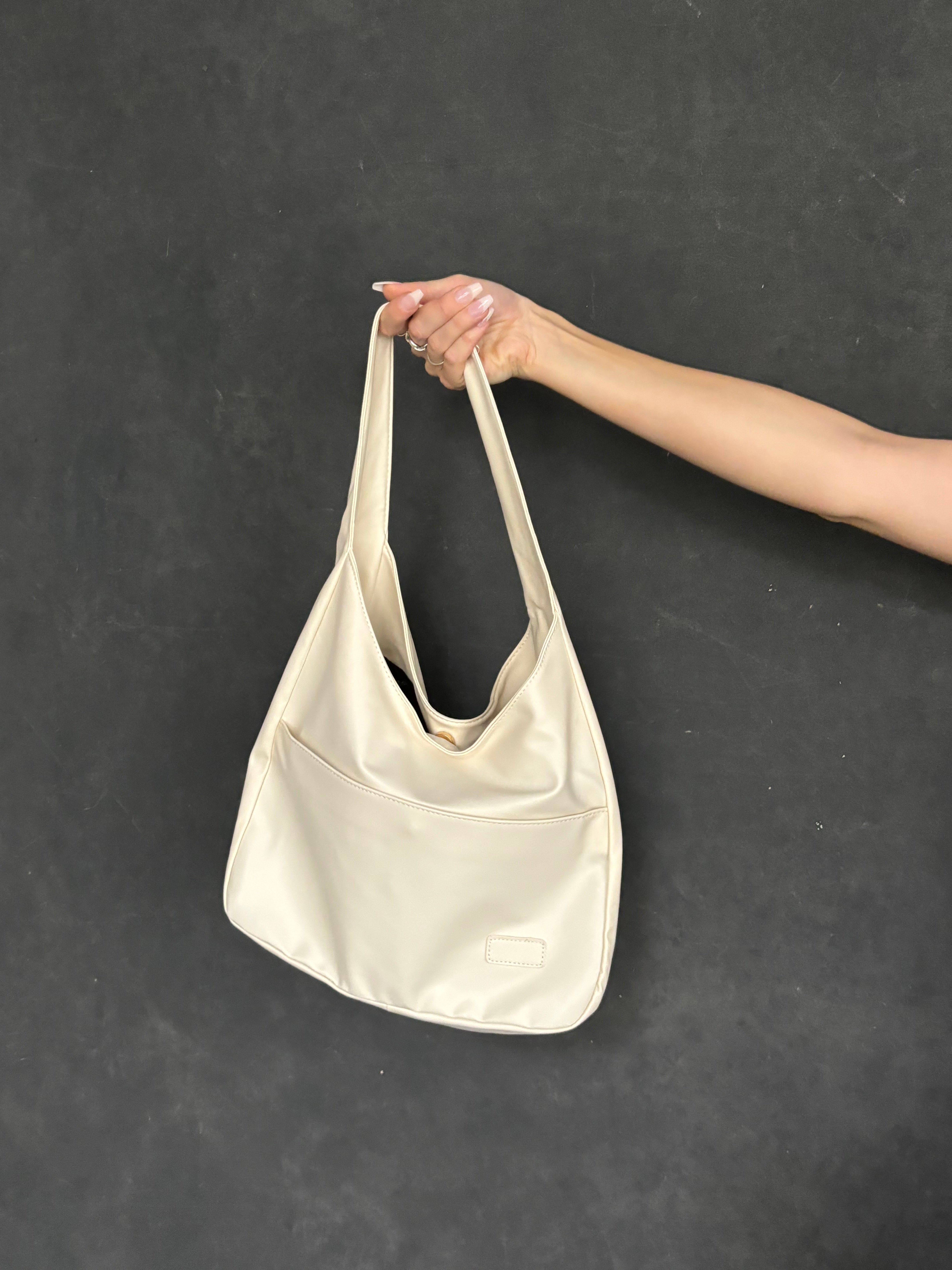 Daily Zip Bag | Zara