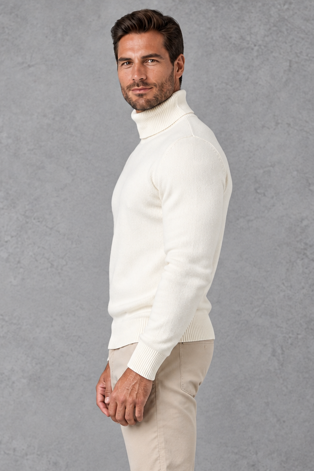 Men's Fine-Knit Turtleneck Sweater – White