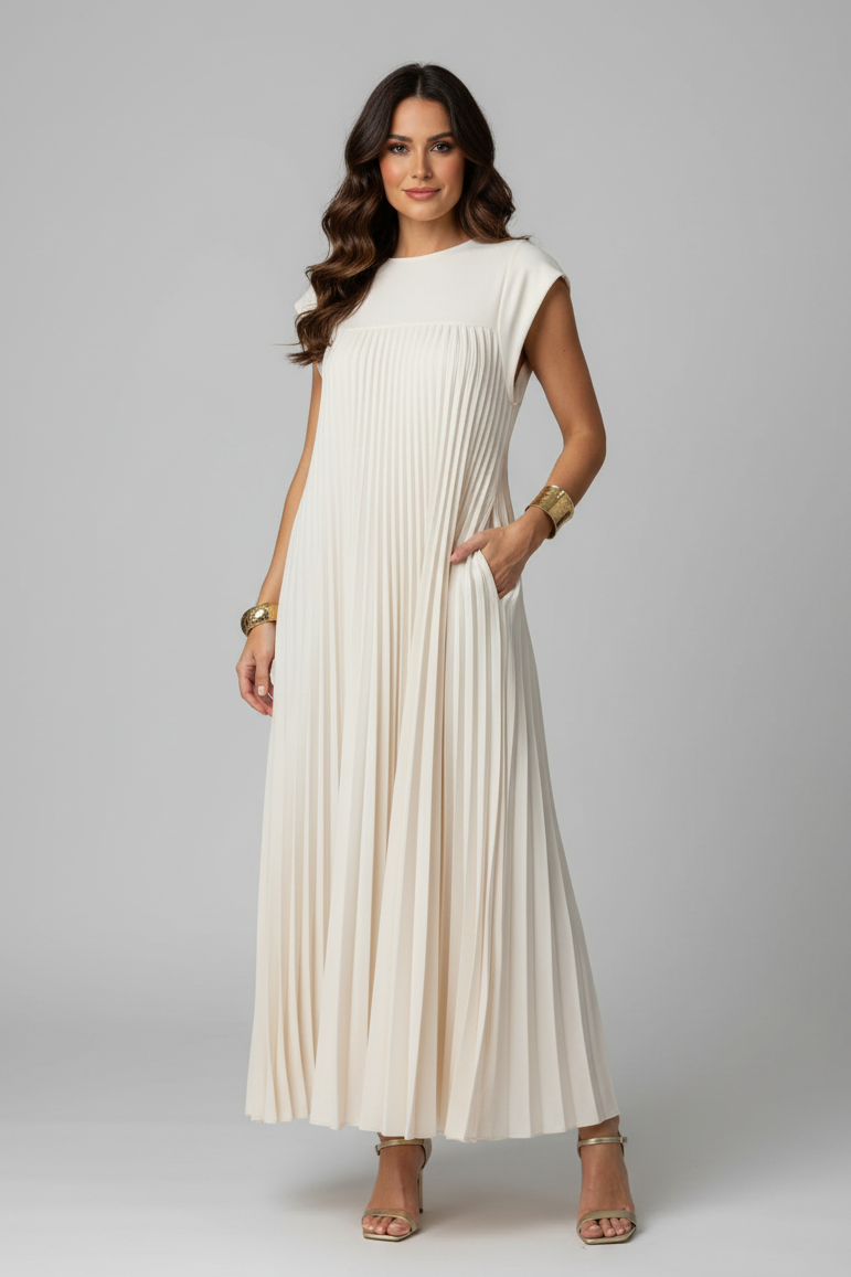 Women’s pleated sleeveless maxi dress in lightweight polyester