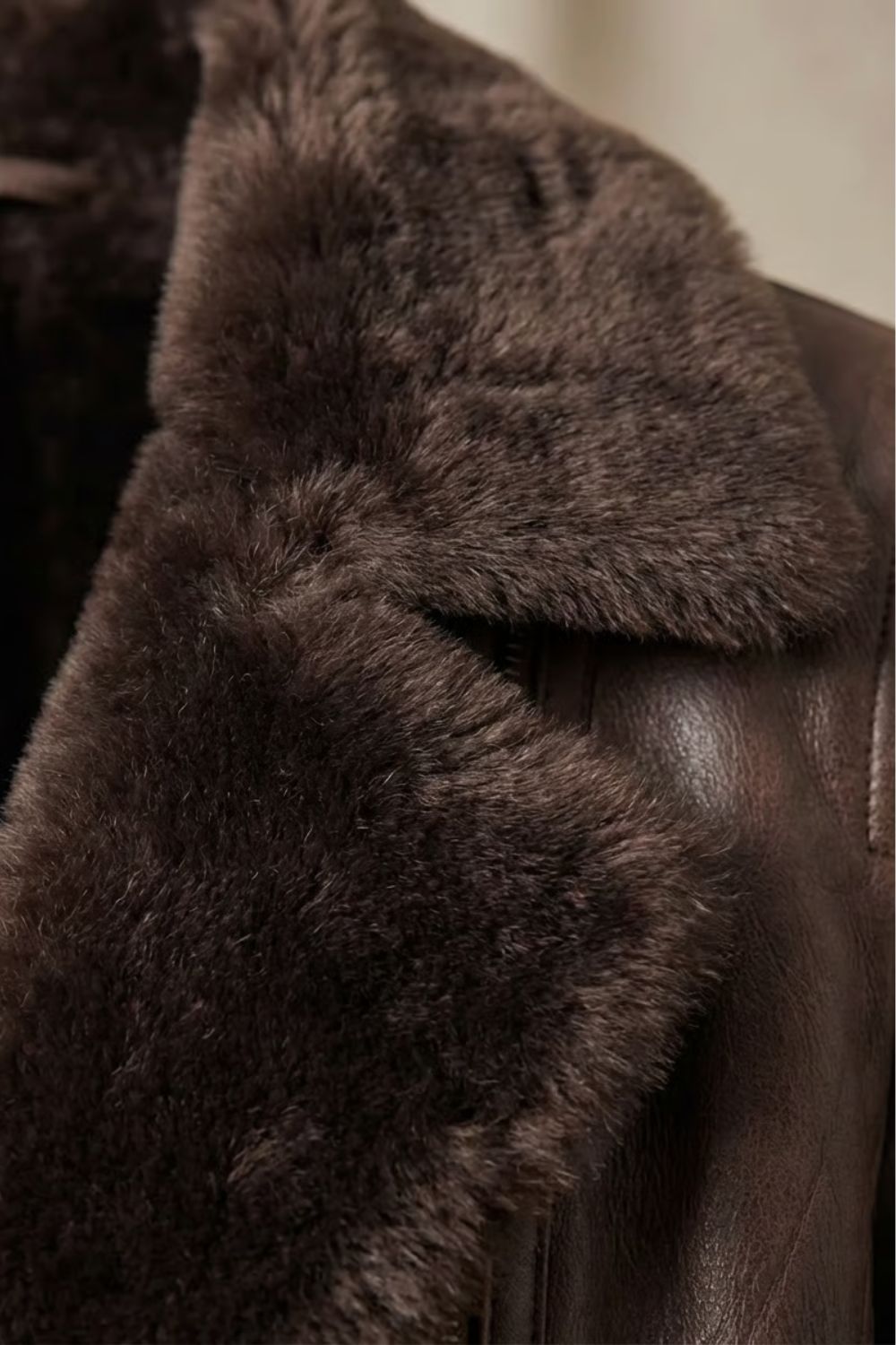 Women's Luxurious Shearling-Lined Leather Jacket - Ravella