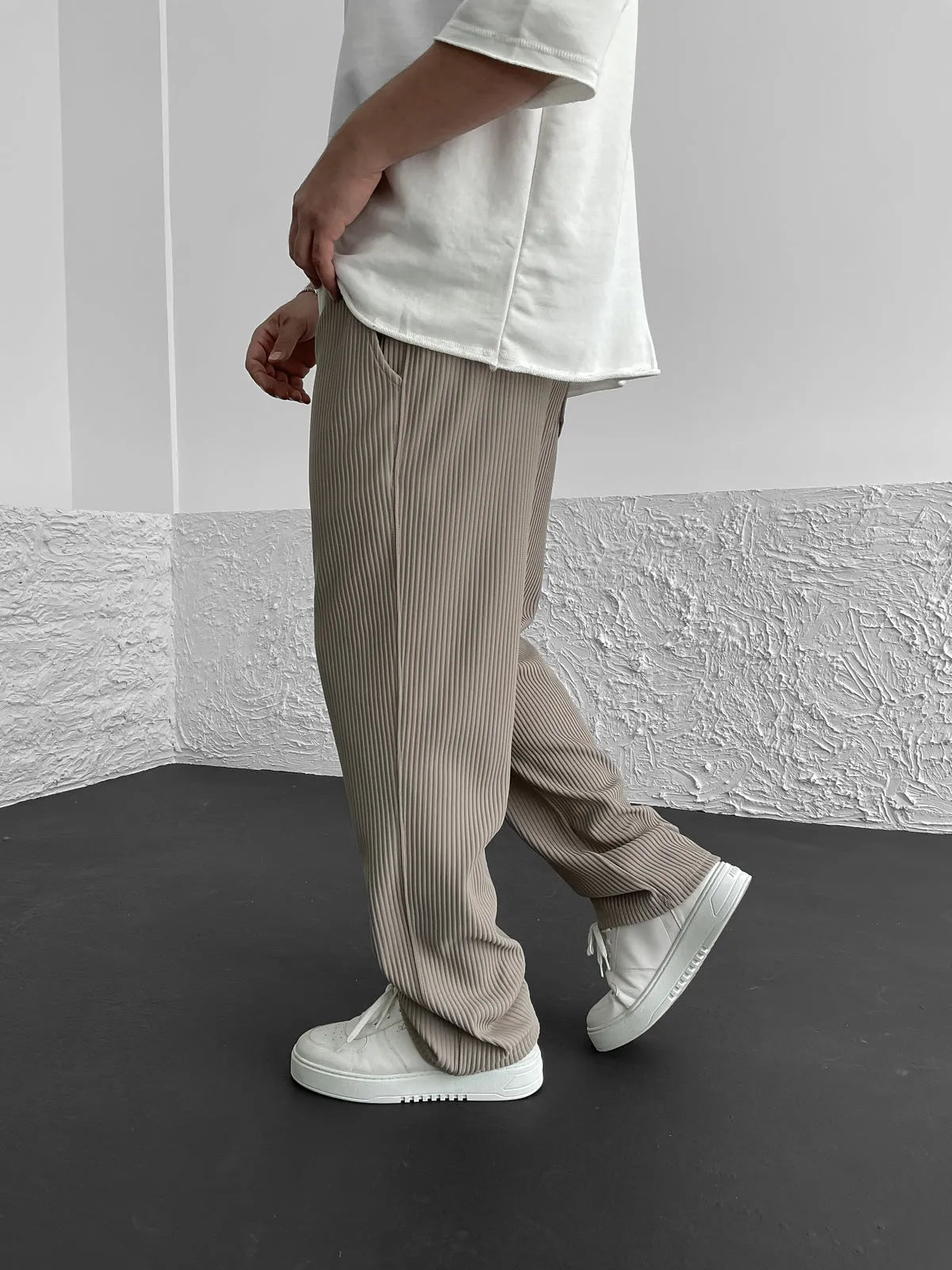 Nero - Ribbed Relaxed Fit Trousers