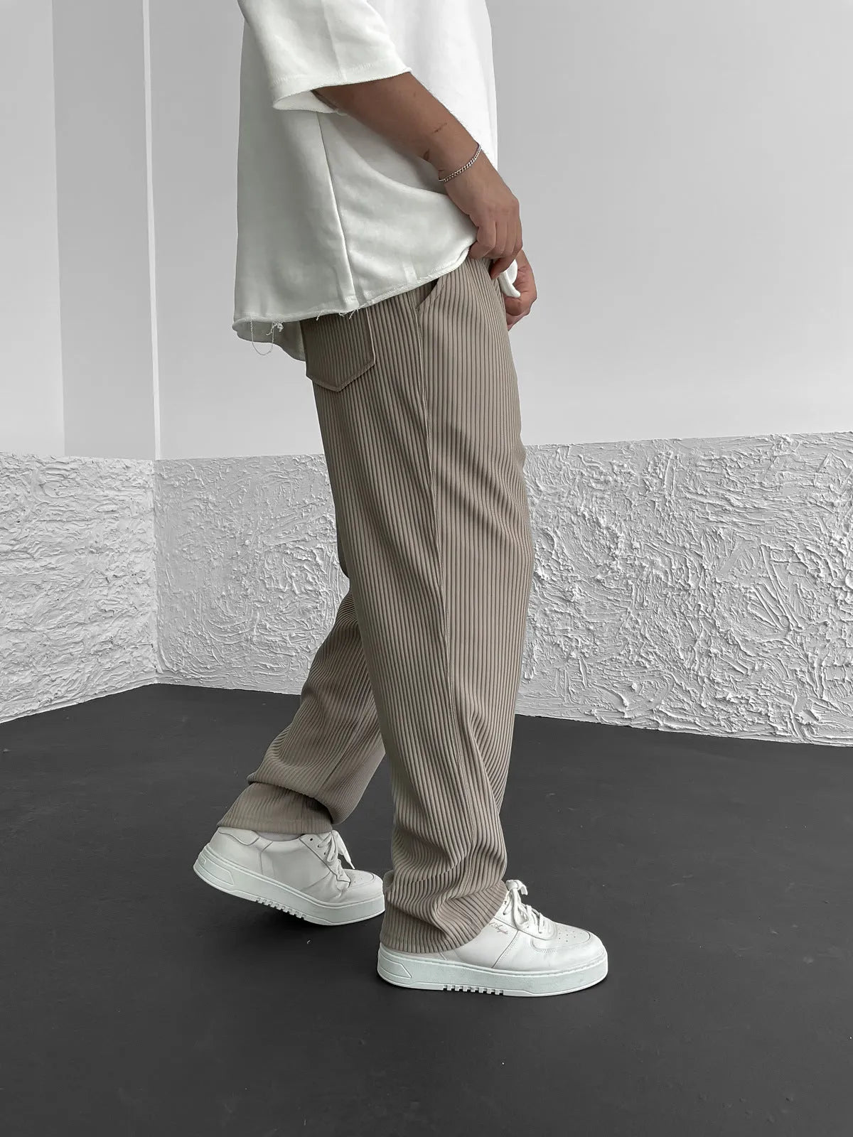 Nero - Ribbed Relaxed Fit Trousers